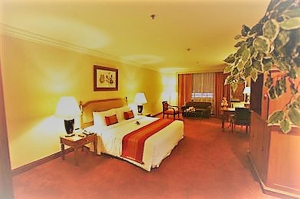 Golden Tulip Sovereign Hotel Bangkok Dış mekan fotoğraf
