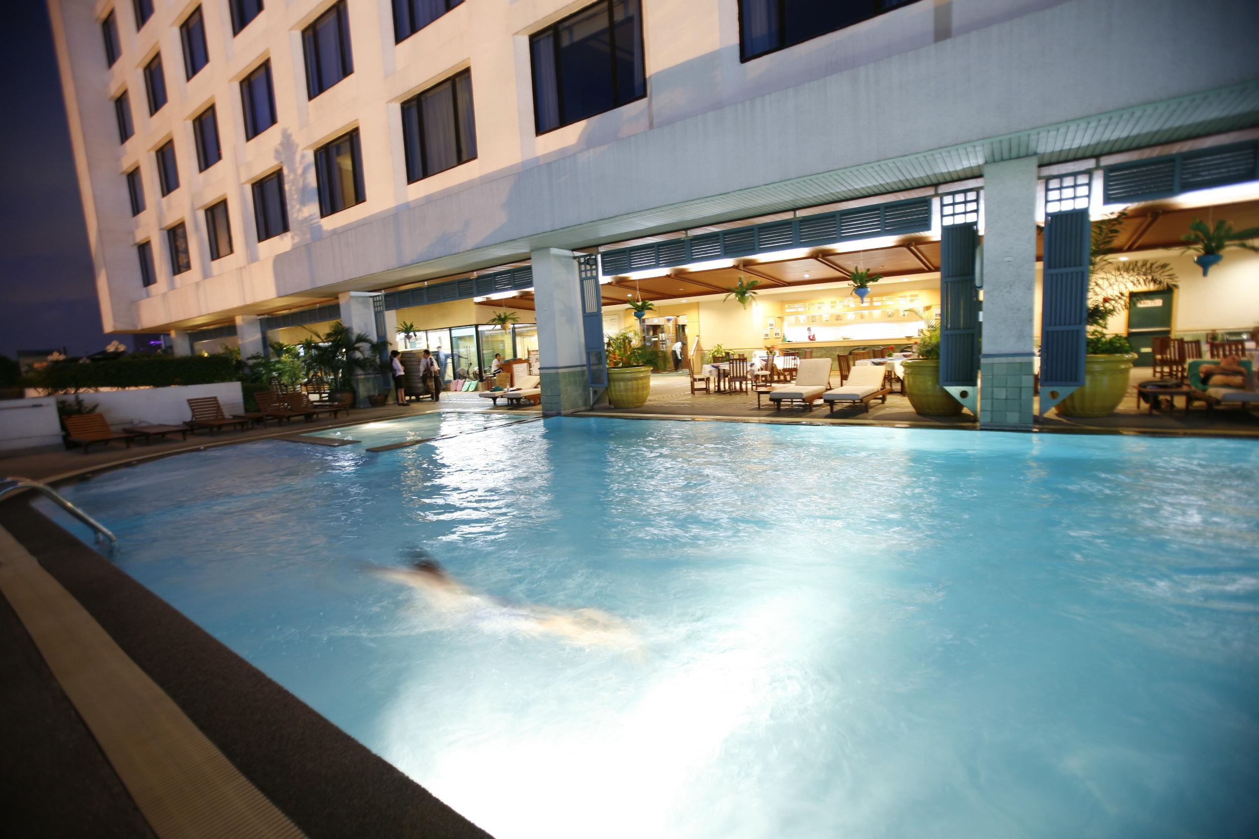Golden Tulip Sovereign Hotel Bangkok Dış mekan fotoğraf