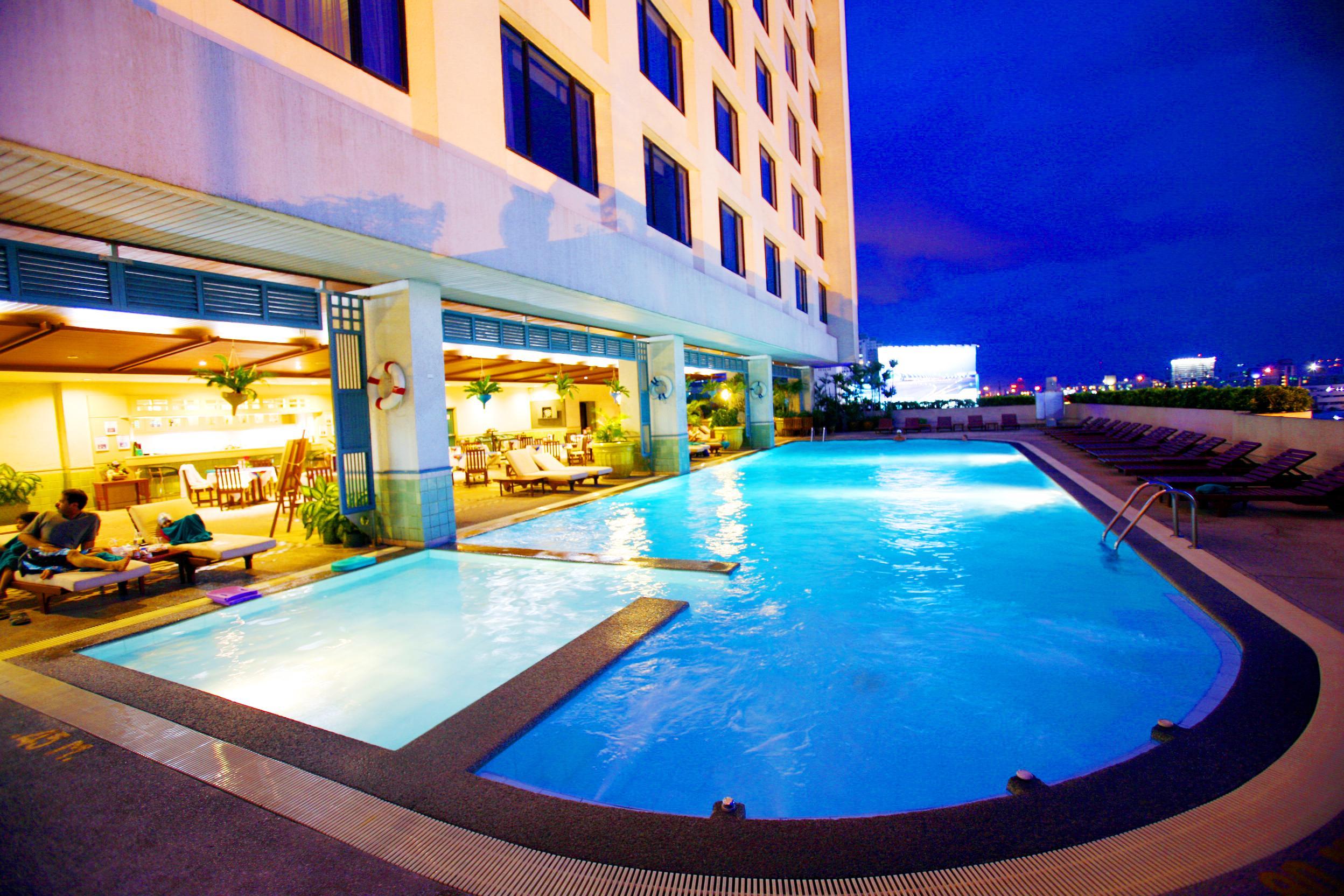 Golden Tulip Sovereign Hotel Bangkok Dış mekan fotoğraf