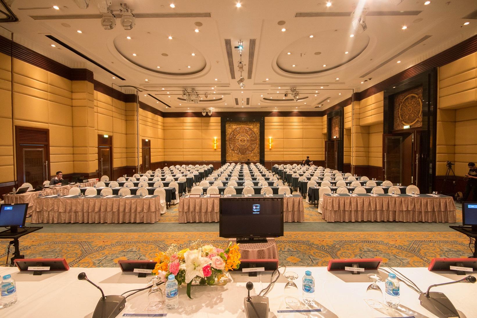 Golden Tulip Sovereign Hotel Bangkok Dış mekan fotoğraf