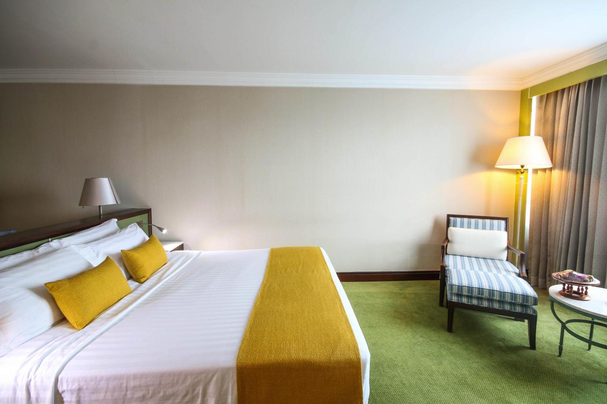 Golden Tulip Sovereign Hotel Bangkok Dış mekan fotoğraf