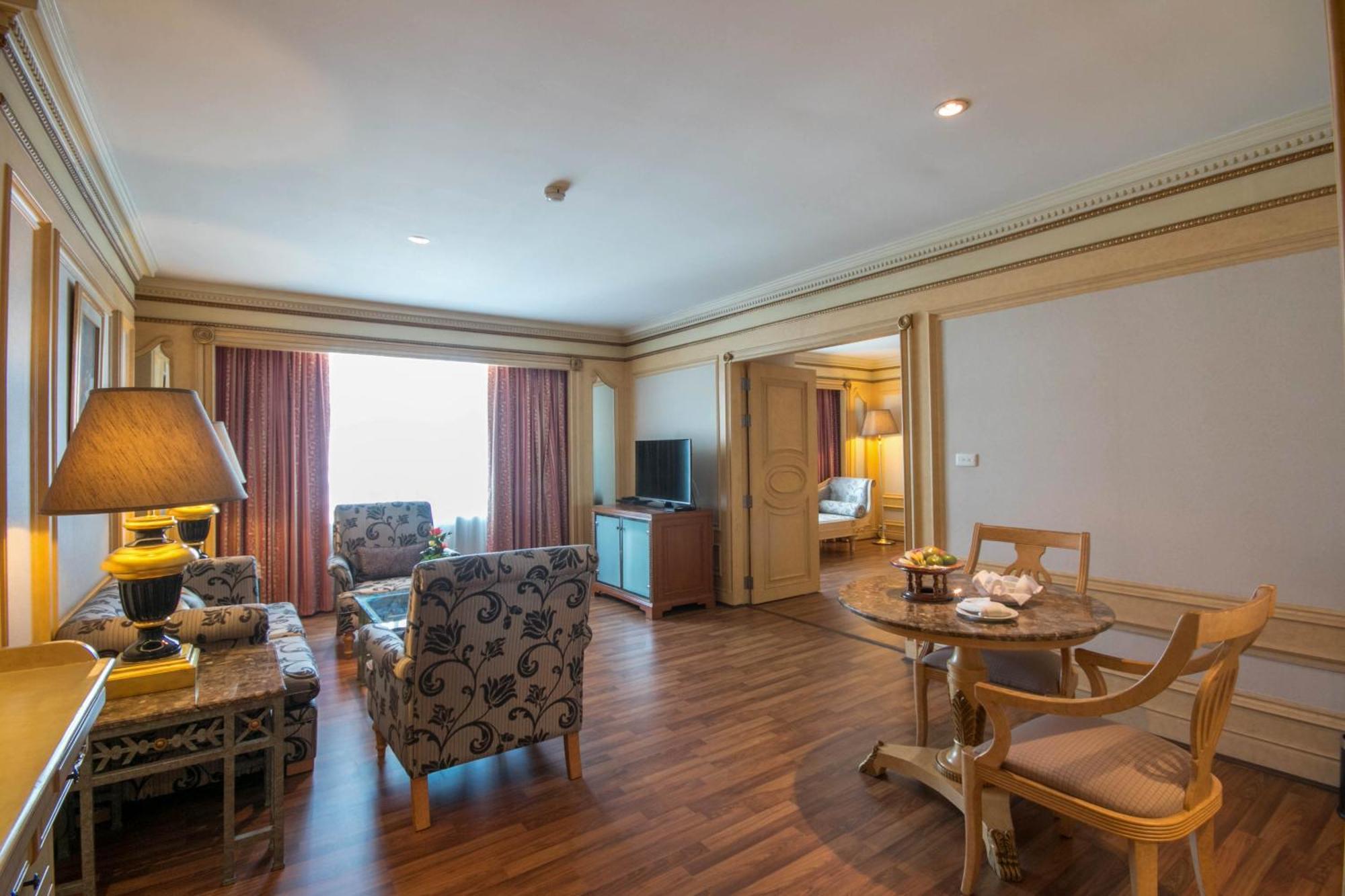 Golden Tulip Sovereign Hotel Bangkok Dış mekan fotoğraf