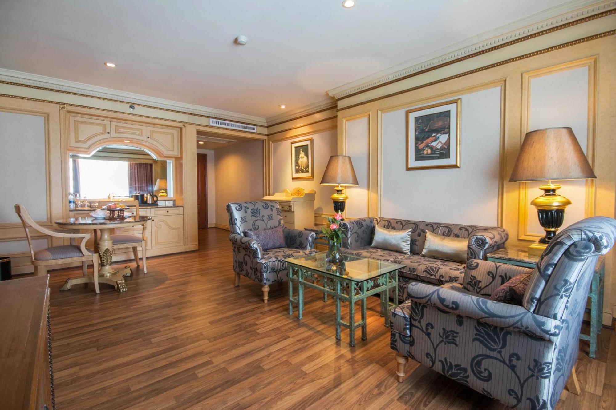 Golden Tulip Sovereign Hotel Bangkok Dış mekan fotoğraf
